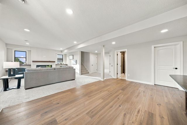 18742 Jarosite Court, Lakeville, MN 55044