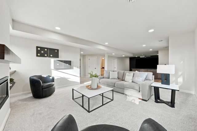 18742 Jarosite Court, Lakeville, MN 55044