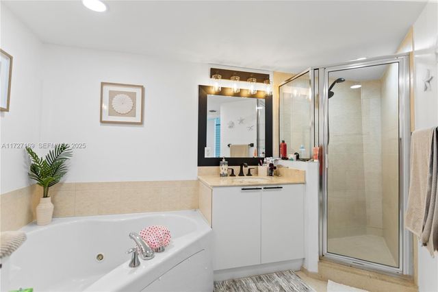 16699 Collins Avenue 2709, Sunny Isles Beach, FL 33160