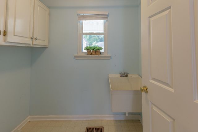 815 Creek Drive, Chattanooga, TN 37415