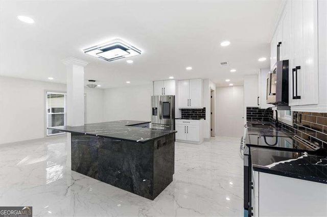 2281 FOX HOUND Parkway, Marietta, GA 30062