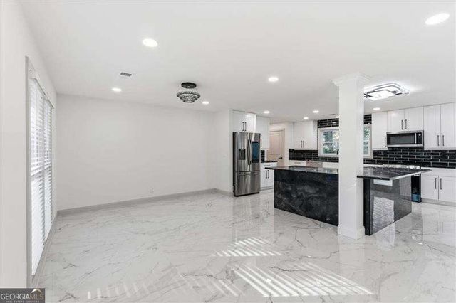 2281 FOX HOUND Parkway, Marietta, GA 30062