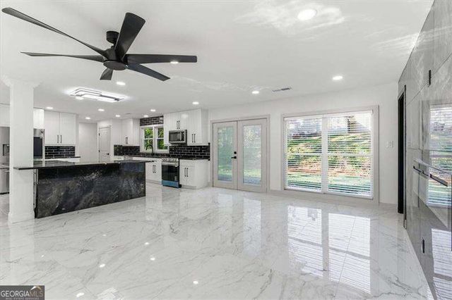 2281 FOX HOUND Parkway, Marietta, GA 30062