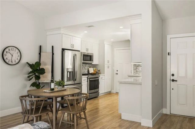 32 Acorn 15, Irvine, CA 92604