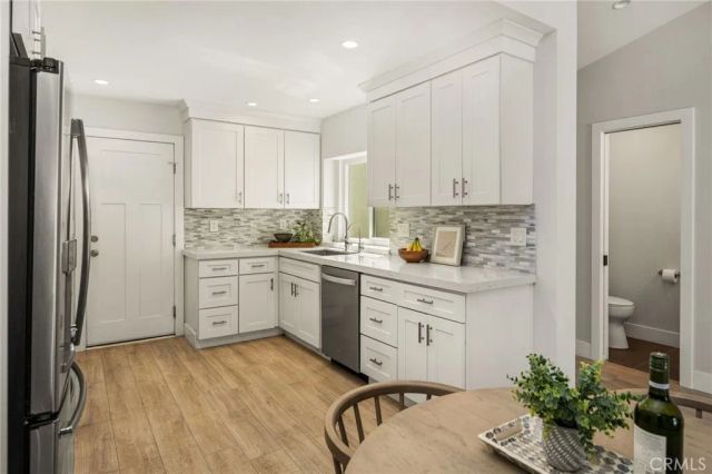 32 Acorn 15, Irvine, CA 92604