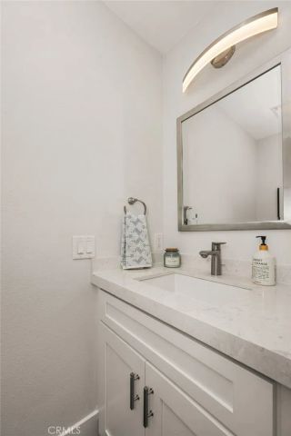 32 Acorn 15, Irvine, CA 92604
