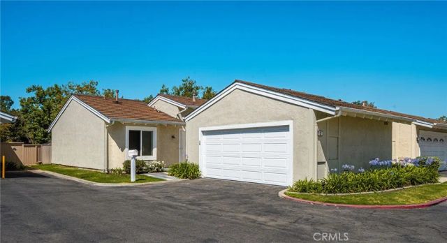32 Acorn 15, Irvine, CA 92604