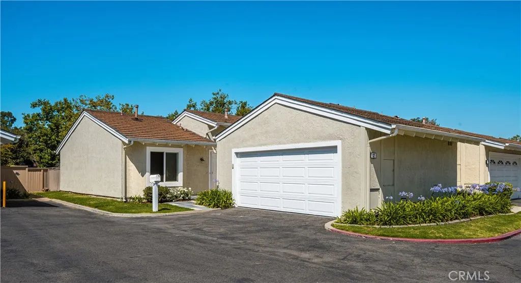 32 Acorn 15, Irvine, CA 92604