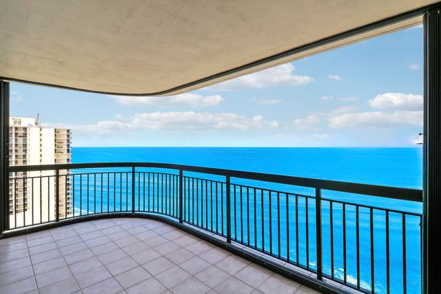 5380 N Ocean Drive 22j, Singer Island, FL 33404