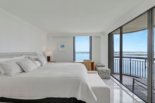 5380 N Ocean Drive 22j, Singer Island, FL 33404