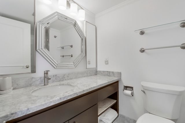 5380 N Ocean Drive 22j, Singer Island, FL 33404