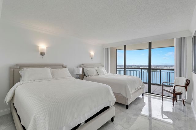 5380 N Ocean Drive 22j, Singer Island, FL 33404