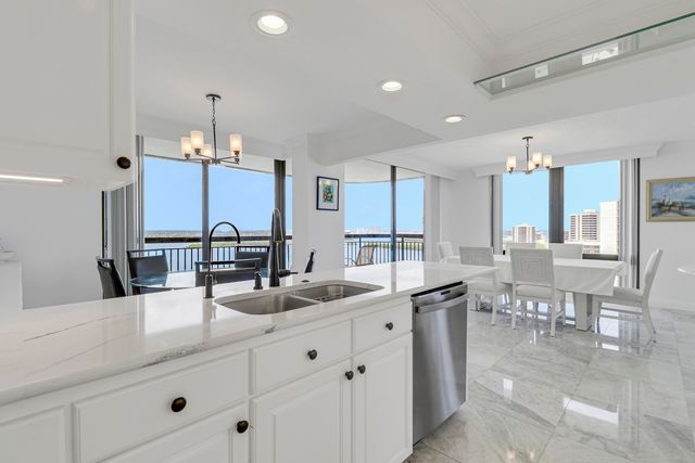 5380 N Ocean Drive 22j, Singer Island, FL 33404