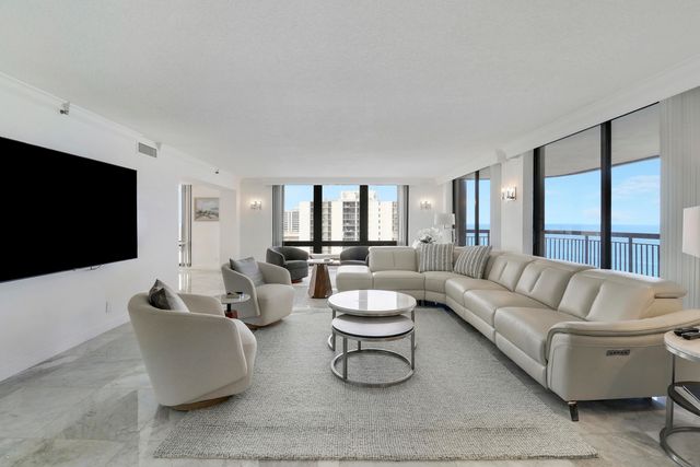 5380 N Ocean Drive 22j, Singer Island, FL 33404