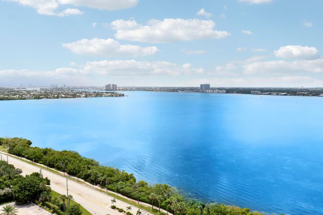 5380 N Ocean Drive 22j, Singer Island, FL 33404