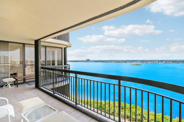 5380 N Ocean Drive 22j, Singer Island, FL 33404