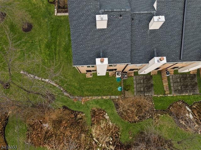 207 Stephanie Dr, North Caldwell Boro, NJ 07006