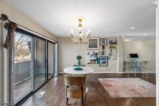 207 Stephanie Dr, North Caldwell Boro, NJ 07006