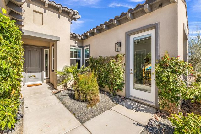 81890 Thoroughbred Trail, La Quinta, CA 92253