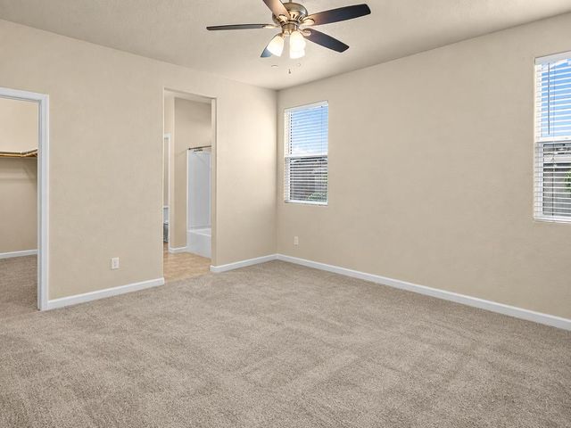 1129 S Carriage Avenue S, Fresno, CA 93727