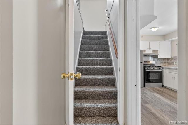 2710 Mansfield Avenue, Flint, MI 48503