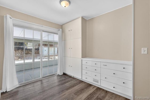 2710 Mansfield Avenue, Flint, MI 48503