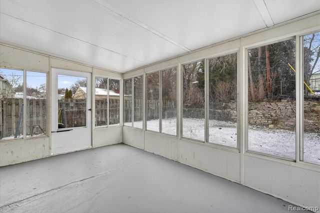 2710 Mansfield Avenue, Flint, MI 48503