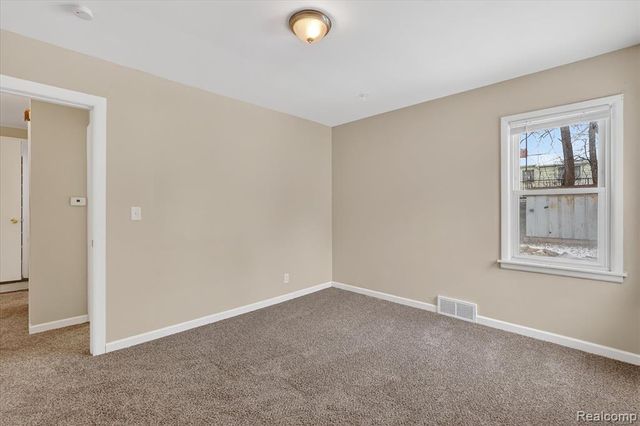 2710 Mansfield Avenue, Flint, MI 48503