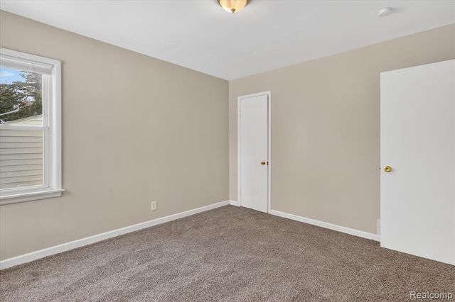 2710 Mansfield Avenue, Flint, MI 48503