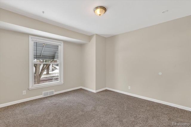 2710 Mansfield Avenue, Flint, MI 48503