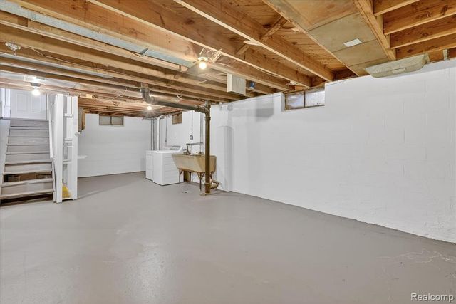 2710 Mansfield Avenue, Flint, MI 48503