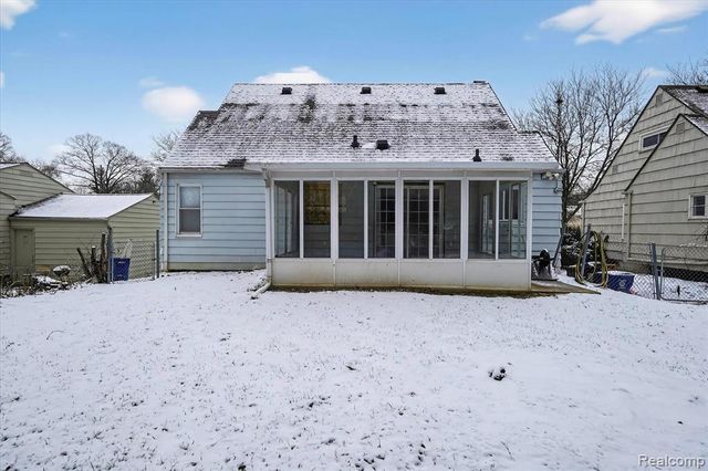 2710 Mansfield Avenue, Flint, MI 48503