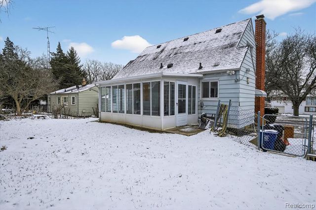 2710 Mansfield Avenue, Flint, MI 48503