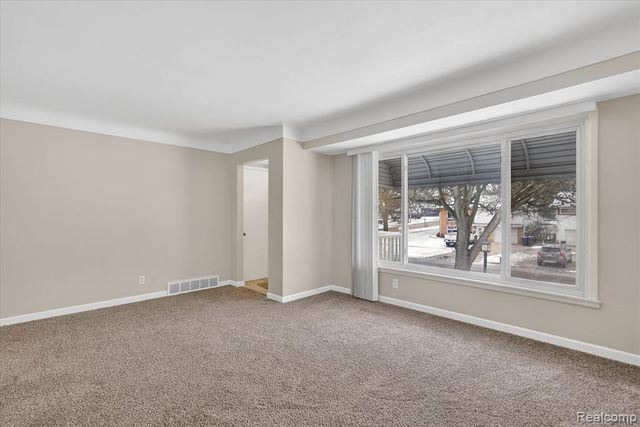 2710 Mansfield Avenue, Flint, MI 48503