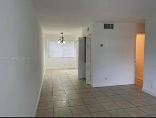 845 NW 46th Ave 845, Plantation, FL 33317