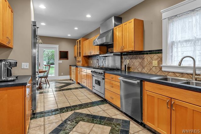170 Central Avenue, Lancaster, NY 14086