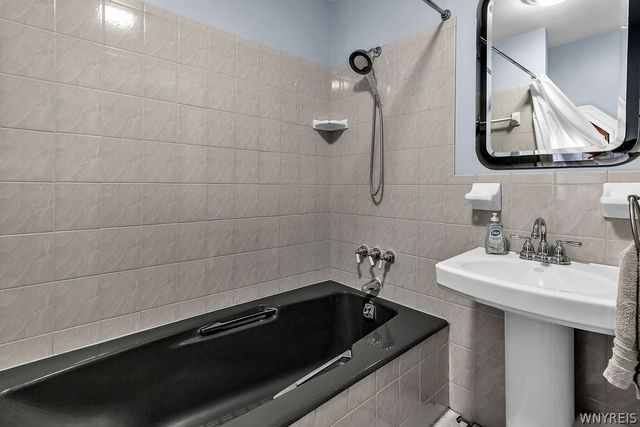 170 Central Avenue, Lancaster, NY 14086