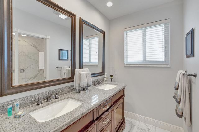 5530 Bayview Drive, Fort Lauderdale, FL 33308