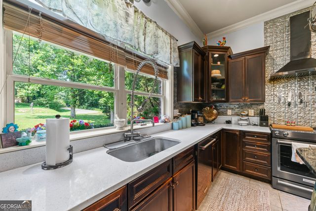 9315 Meadowbrook Drive, Gainesville, GA 30506