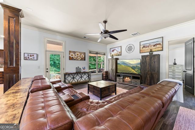 9315 Meadowbrook Drive, Gainesville, GA 30506