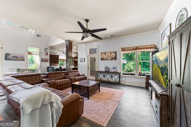 9315 Meadowbrook Drive, Gainesville, GA 30506