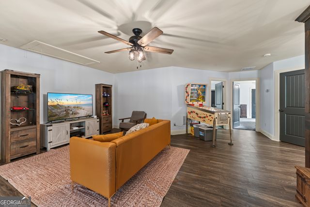 9315 Meadowbrook Drive, Gainesville, GA 30506