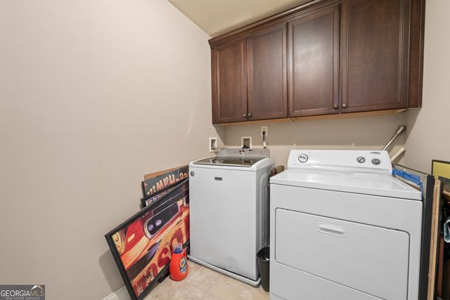9315 Meadowbrook Drive, Gainesville, GA 30506