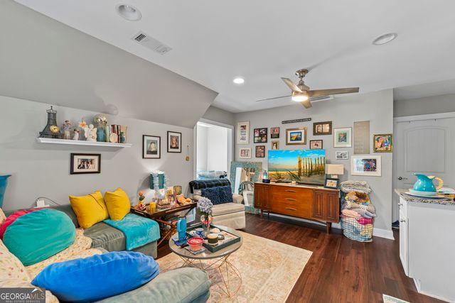 9315 Meadowbrook Drive, Gainesville, GA 30506