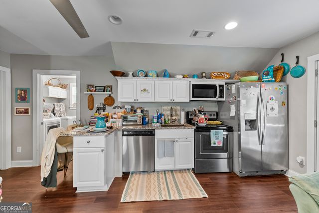 9315 Meadowbrook Drive, Gainesville, GA 30506