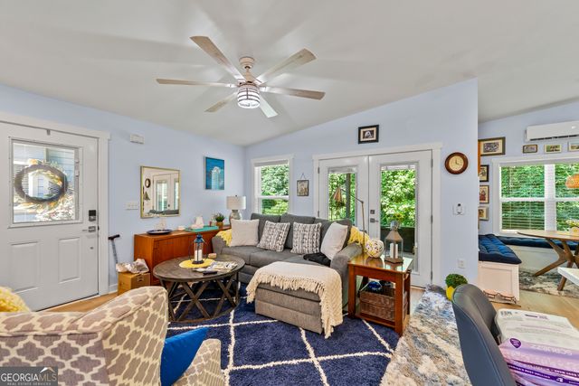 9315 Meadowbrook Drive, Gainesville, GA 30506
