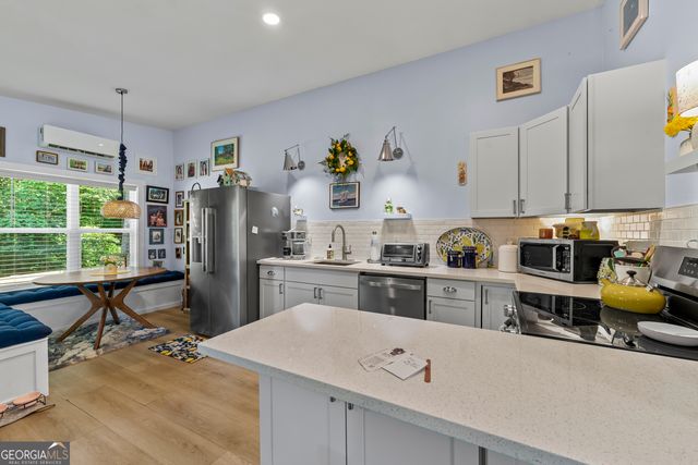 9315 Meadowbrook Drive, Gainesville, GA 30506