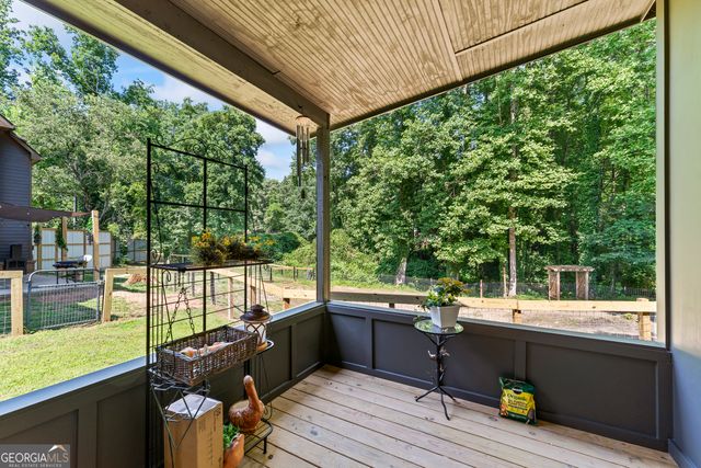 9315 Meadowbrook Drive, Gainesville, GA 30506