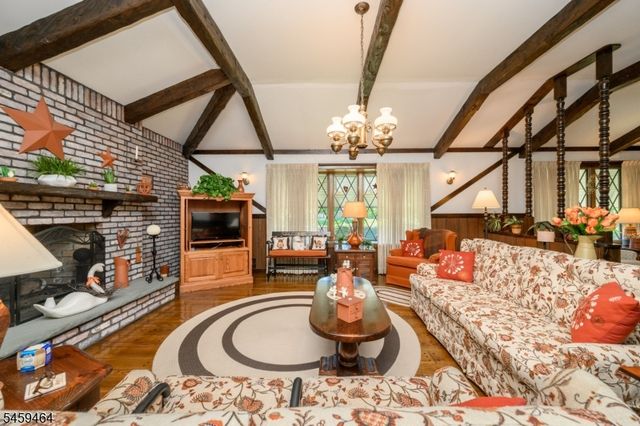544 Pinewood Ave, Roselle Park Boro, NJ 07204