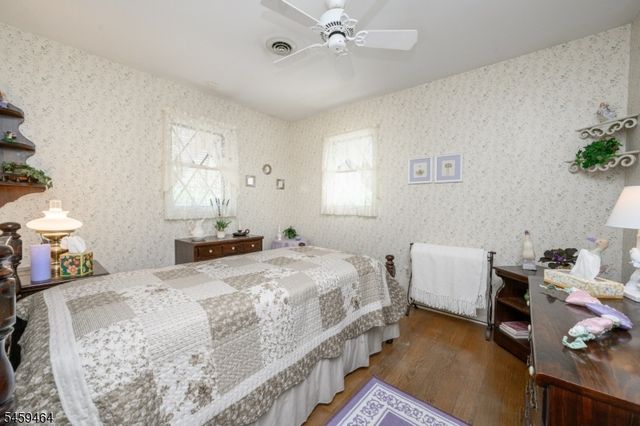 544 Pinewood Ave, Roselle Park Boro, NJ 07204